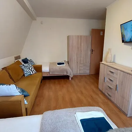 Przy Plazy Jaroslawiec, 150 M Do Plazy, Parking W Cenie, 4 Osobowy *